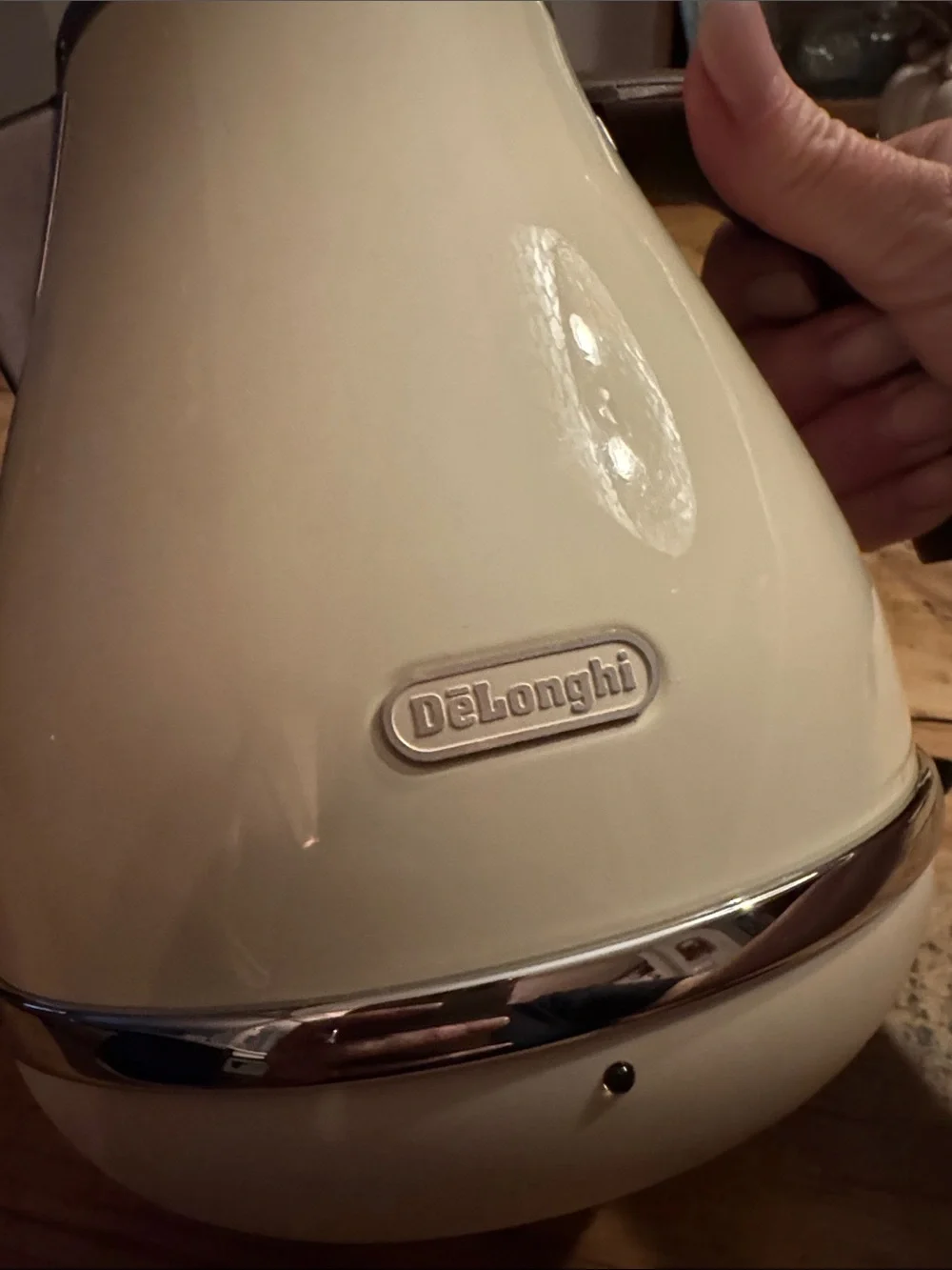 Delonghi bring timeless